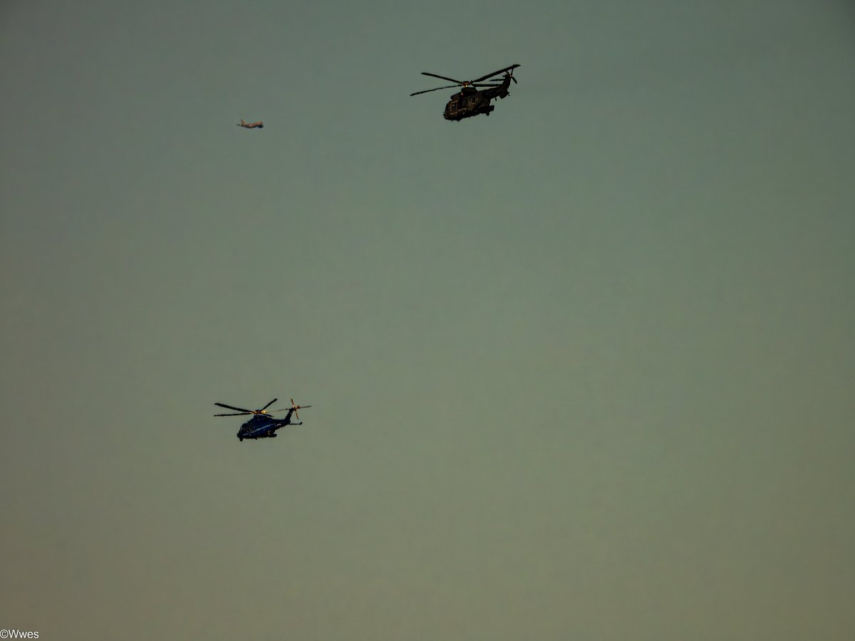 wesleyb1989's tweet photo. April7:
#DEMON3
#480809 (S-445)
#RNLAF #AS3B #Cougar
AEROSPATIALE AS-332 Super Puma Mk2
with
#ZXP25
#484AC1 (PH-PXY)
Kingdom of the Netherlands
A139 AGUSTA AW-139
and HOSER97 b/g
(#NLspot #Planespotting #Nikon #P950 #P1000 #Aviation #Avgeek #ADSB) https://t.co/OEcIb7kIcW