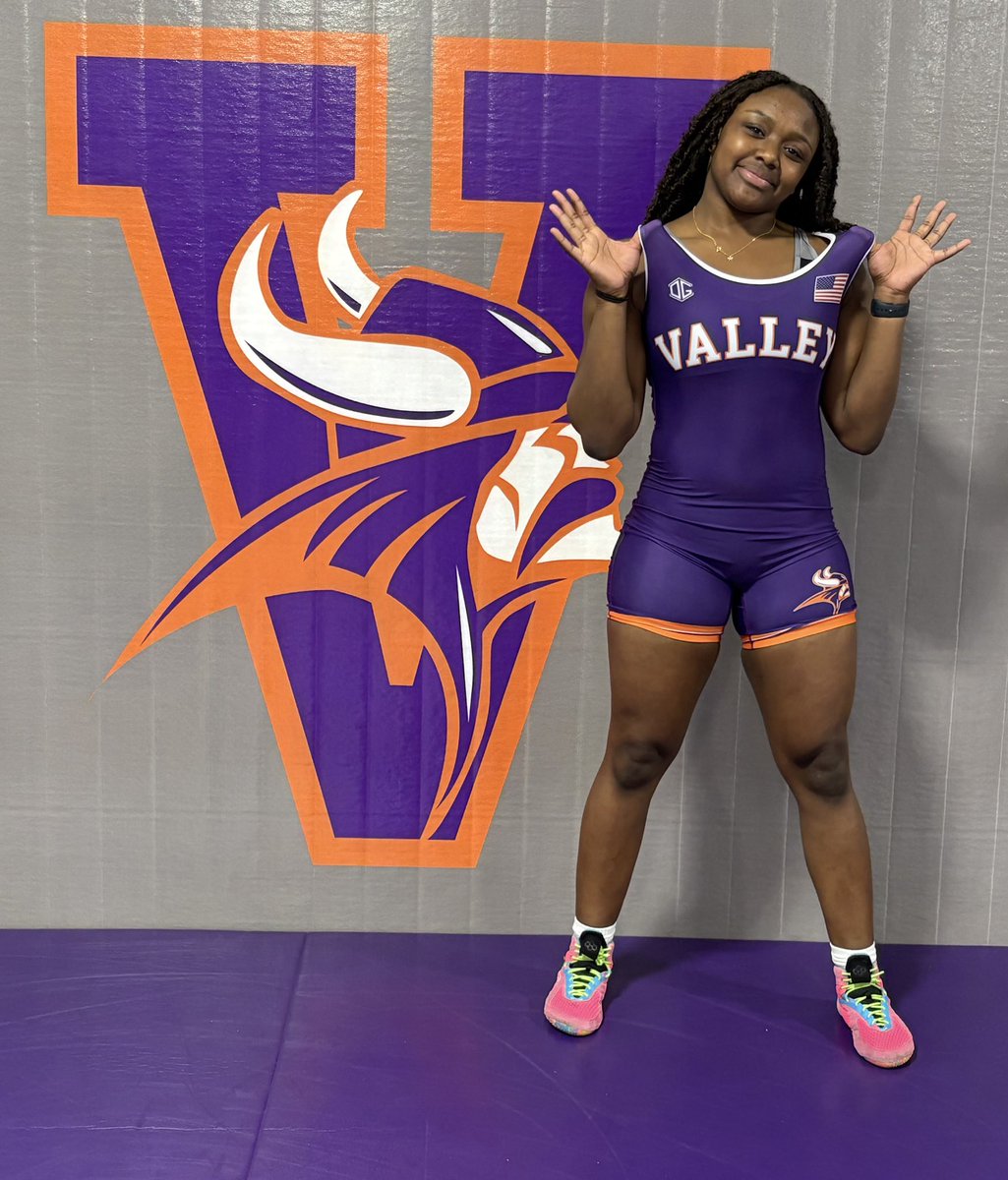 jayla_Ford1's tweet photo. Had a great visit @MVCAthletics yesterday and proud to announce that I have received an offer from them aswell‼️ 

Go Vikings⁉️
#BixbyBuilt #4MK #FordTough 
@TheJokerJB @CoachRayBlake https://t.co/ir0mQc4cxY