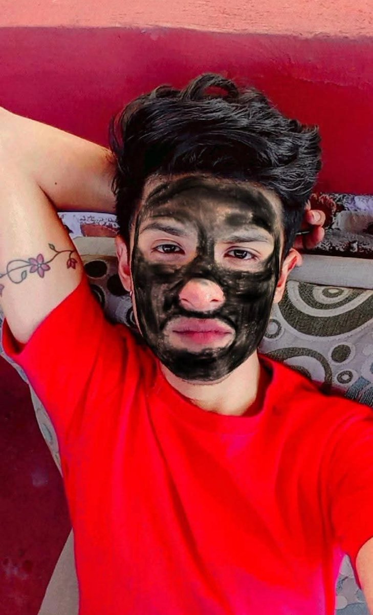 C.R🧊 tweet media