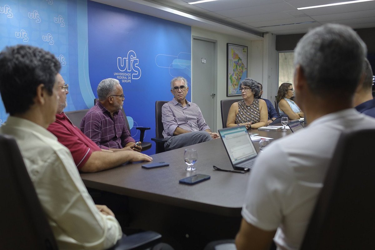 UFS recebe autoridades para apresentação de estudos sobre o campus de Estância

Veja em: ufs.br/conteudo/76296

Fotos: Elisa Lemos (Ascom/UFS)

#OrgulhoDeSerUFS