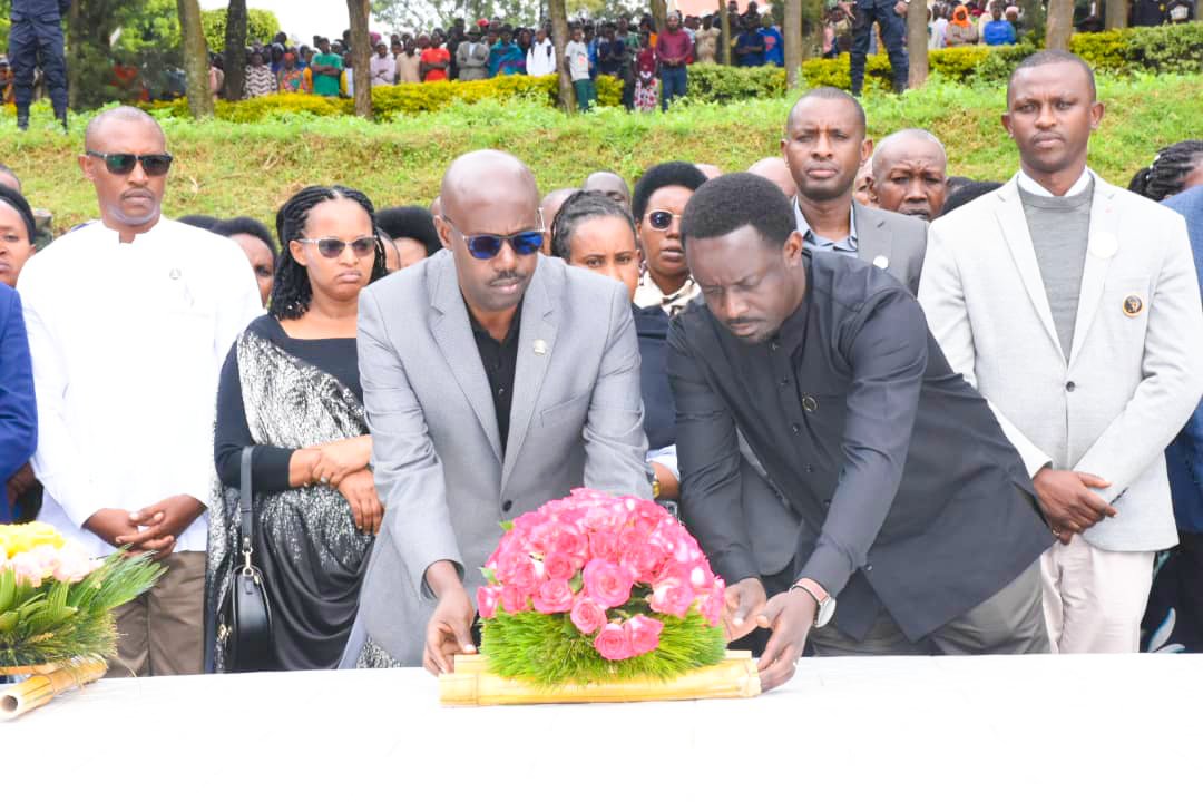 GatsiboDistrict's tweet photo. Kuri uyu wa Kabiri, ku rwibutso rwa Jenoside yakorewe Abatutsi rwa Gisuna @GicumbiDistrict  harimo kubera igikorwa cyo Kwibuka ku nshuro ya 31 Abatutsi bishwe bazira kwitwa ibyitso by'Inkotanyi , ubu bashyinguye mu cyubahiro mu Karere ka Gicumbi. @Unity_MemoryRw 
#Kwibuka31 https://t.co/QQScSQZsaE