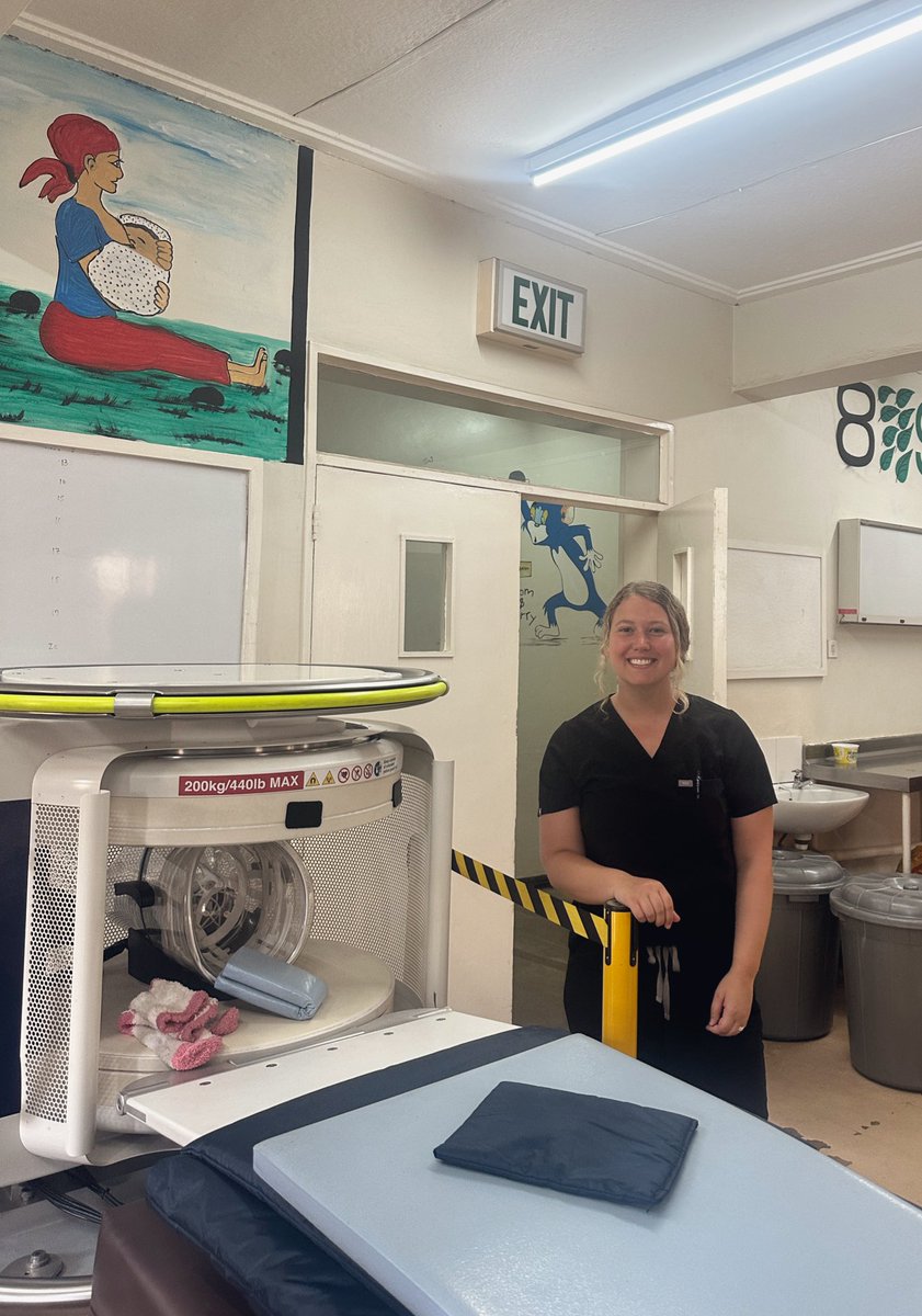 AnneliseKulp's tweet image. This is the hyperfine portable MRI scanner that is used for detecting cerebral malaria in children here at QECH in Malawi. It also helped save many lives while the (only) CT scanner was down for several weeks here by catching strokes and helping to treat patients quicker.