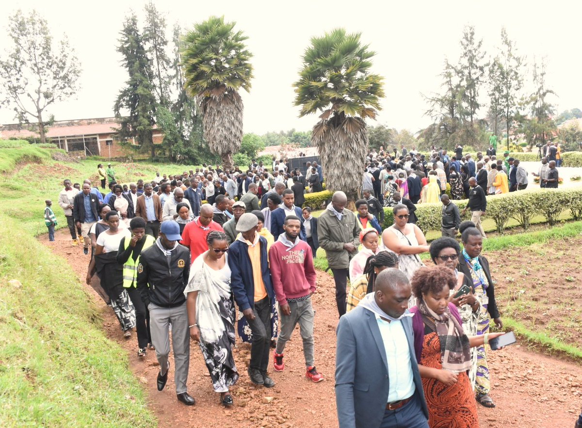 GatsiboDistrict's tweet photo. Kuri uyu wa Kabiri, ku rwibutso rwa Jenoside yakorewe Abatutsi rwa Gisuna @GicumbiDistrict  harimo kubera igikorwa cyo Kwibuka ku nshuro ya 31 Abatutsi bishwe bazira kwitwa ibyitso by'Inkotanyi , ubu bashyinguye mu cyubahiro mu Karere ka Gicumbi. @Unity_MemoryRw 
#Kwibuka31 https://t.co/QQScSQZsaE