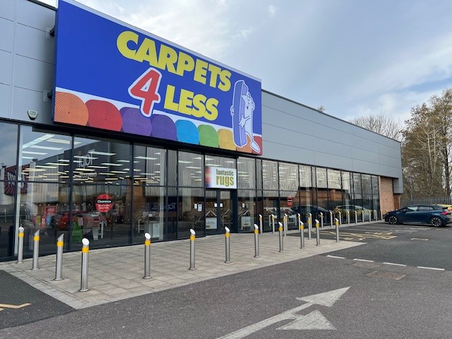 1,600 sq.ft to 4,000 sq.ft Out of Town Retail Warehouse Space To Let / To Rent within Carpets4Less, on the  premier 150,000 sq.ft Nene Valley Retail Park, #Northampton, #Northamptonshire.  Read More rabcommercial.com
#commercialrealestate #Retail #TuesdayFeeling #property