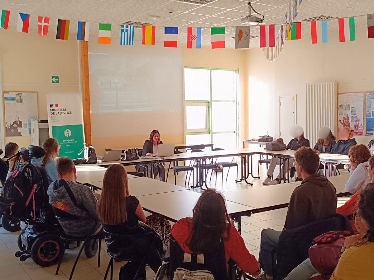 lecdad62's tweet photo. Retour sur une journée engagée au service de la #prévention !
Le 4 avril dernier, le #CDAD 62 a organisé une action de sensibilisation contre le #harcèlement à l'EREA de #Berck.
👉 https://t.co/M8ScRb1f83 https://t.co/2BUu1MY5Pr