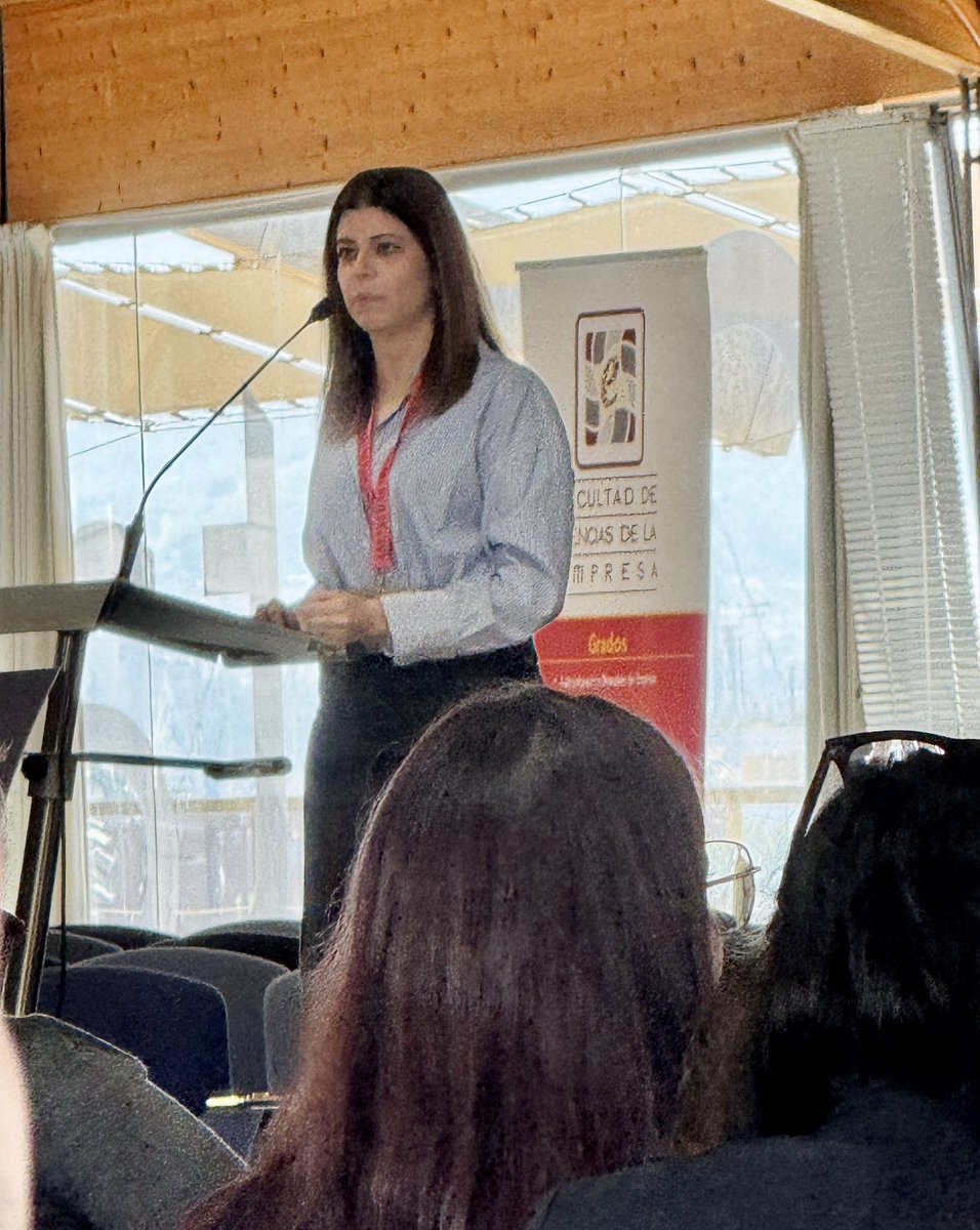 jrvaquero's tweet photo. Comenzando….
#35simposiodcs
#Cartagena
#AUPDCS
Ponencia inaugural: Educar en tiempos de IA. @mallemar
@aupdcs
@eltiempolate https://t.co/DnH7mZt7ua