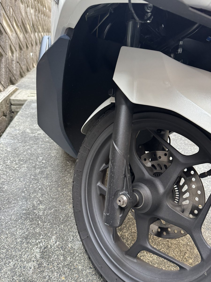 wataya714's tweet photo. ちなみに!クロモリシャフトネタで言うと、何気に #pcxehev にも #kood の #クロモリシャフト 入ってたりします🤣
#pcx125 #pcx160 #jk05 #jk06 #kf47 https://t.co/d5noqFJhU9