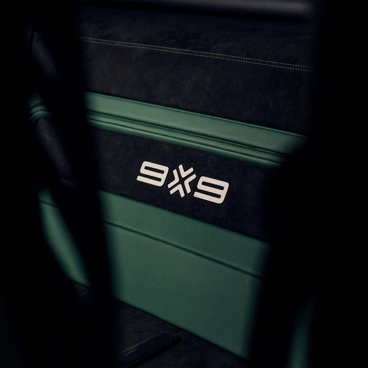 recaroauto's tweet photo. The KALMAR Automotive 9X9: From its 930 horsepower turbo engine to the hand-crafted RECARO Podium CF seats in every build, this masterpiece is more than a car β it's a tribute to the greatest sports cars in history. #RECAROAutomotive #RECAROPodium #kalmarautomotive https://t.co/husjvrIn6B