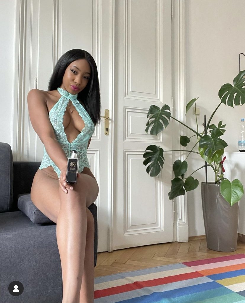 Je suis dispo 🥰 
Venez découvrir mes contenus

30% de réduction sur mon packs de nude au 5 premier pour ce soir 

T.me/Leslieines04