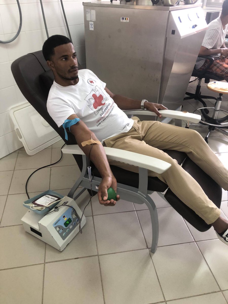 IFRCAfrica's tweet image. Volunteers from the Red Cross of Cape Verde are champions of blood donation. 🩸 

In São Filipe, they’ve organized another campaign to help ensure the blood bank is well-stocked for those in need. They are everyday lifesavers! 🙌 #CapeVerde #RedCross