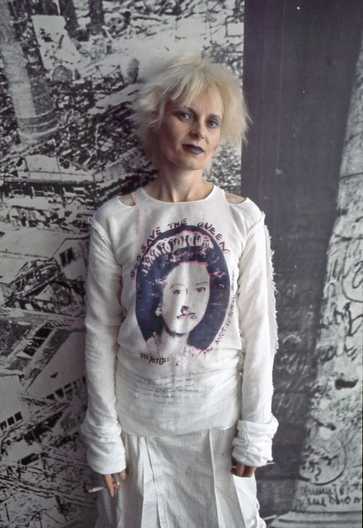 drstephencarver's tweet photo. ‘I just use fashion as an excuse to talk about politics.’ Vivienne Westwood born today in Hollingworth, Cheshire in 1941. #Punk #Fashion https://t.co/1jyCKqqnaE