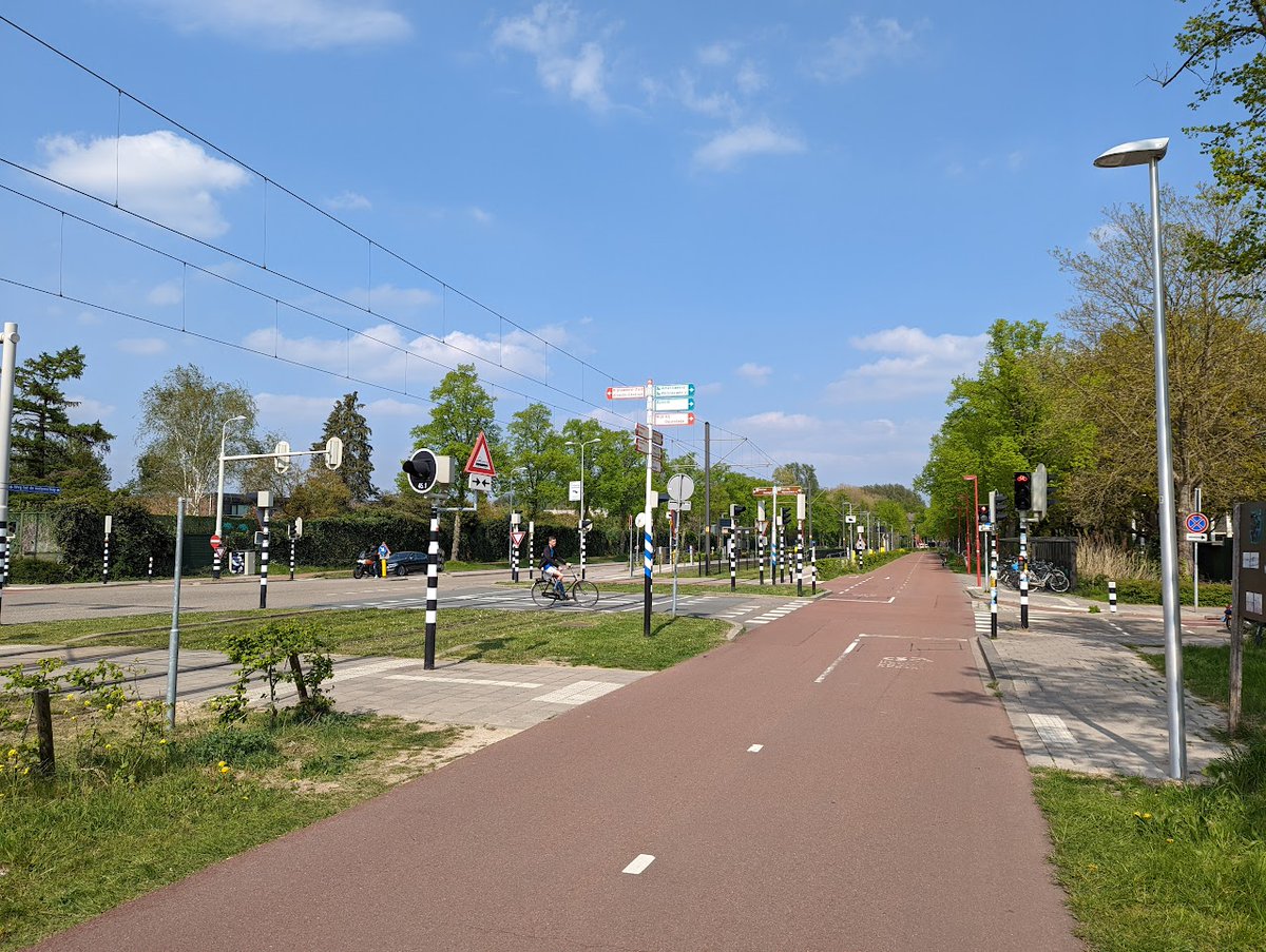 Tak Vám taky zkazím úterní ráno fotkami s Nizozemskou cykloinfrastrukturou...