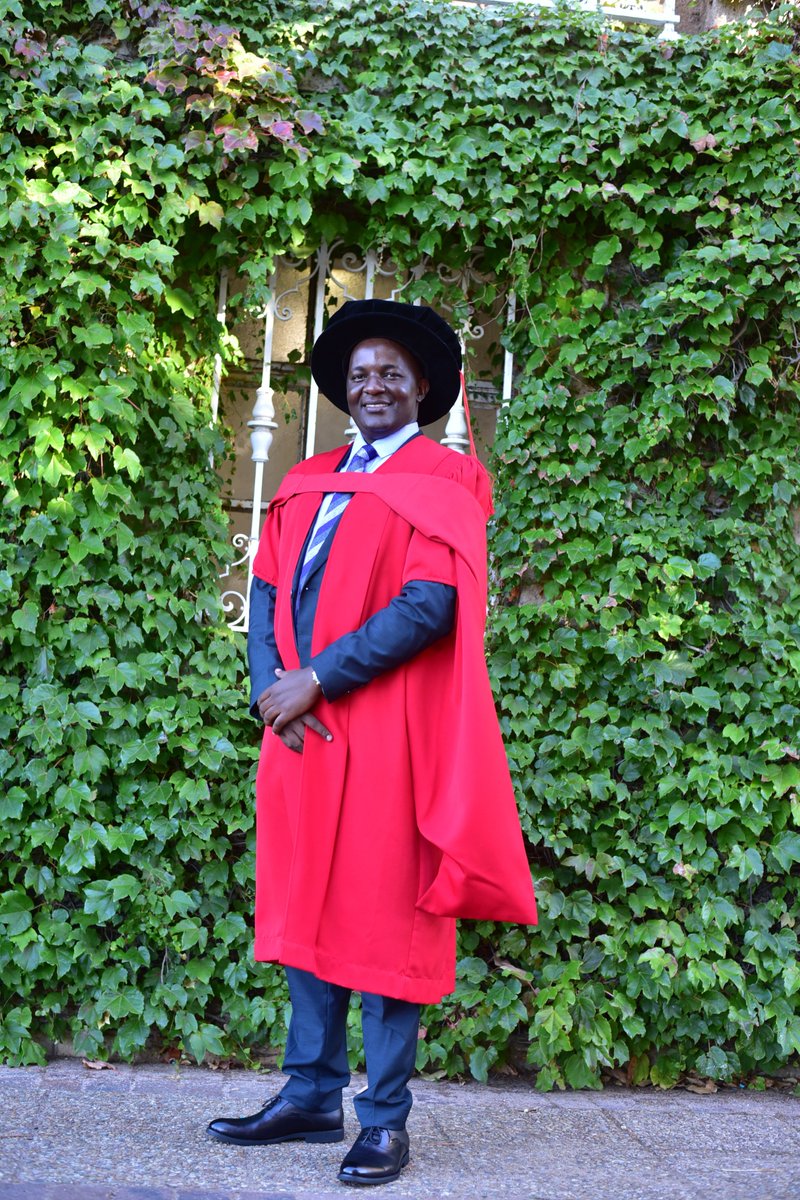 liraUniversity tweet media