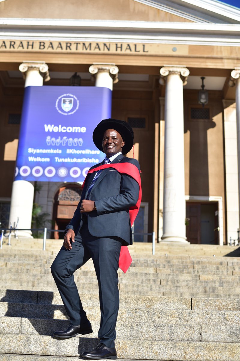 liraUniversity tweet media