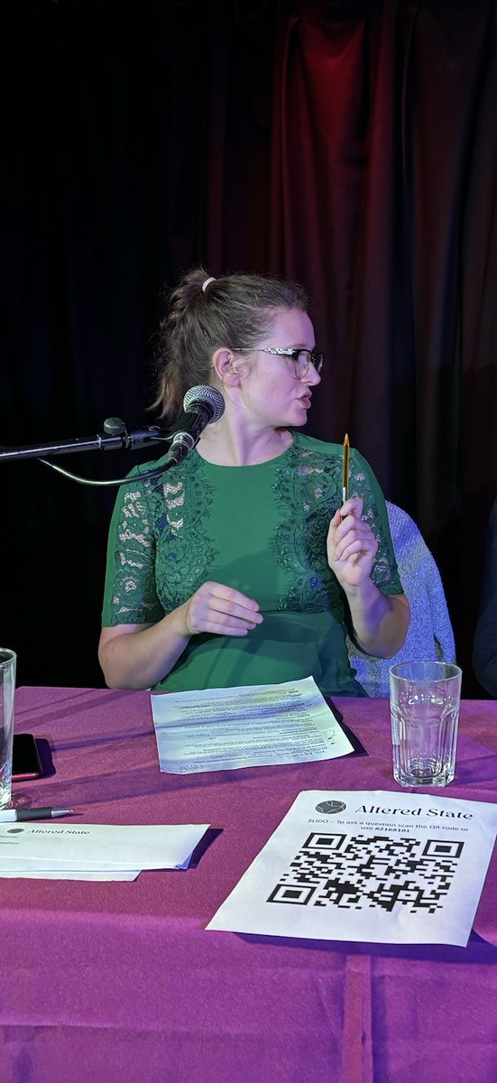 Thrilled for our host <a href="/ElizMizon/">Eliz Mizon</a> to be named in a list of '20 trailblazing women journalists', alongside some inspirational women who have brought important stories &amp; perspectives to us

Congrats Eliz!

journalism.co.uk/news/20-women-…

#journalism #womenjournalists #alteredstate