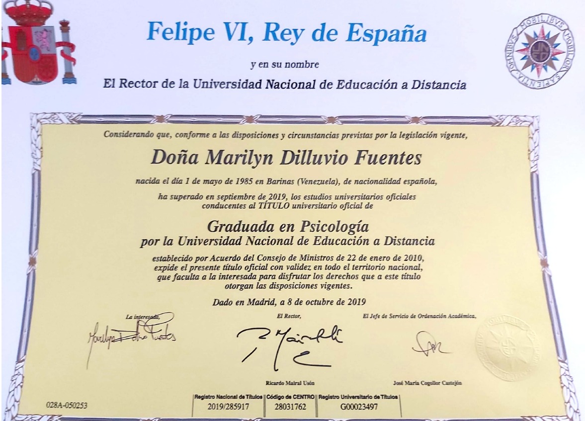 marilyndf's tweet photo. Y si debo apegarme al decreto viejo porque mi solicitud es del 2020, lo acepto y les adjunté mi título español como requisito para homologar, pero tampoco fue suficiente. @PilarPaneque @ANECAinfo_ @CienciaGob https://t.co/s1zajyKqc1
