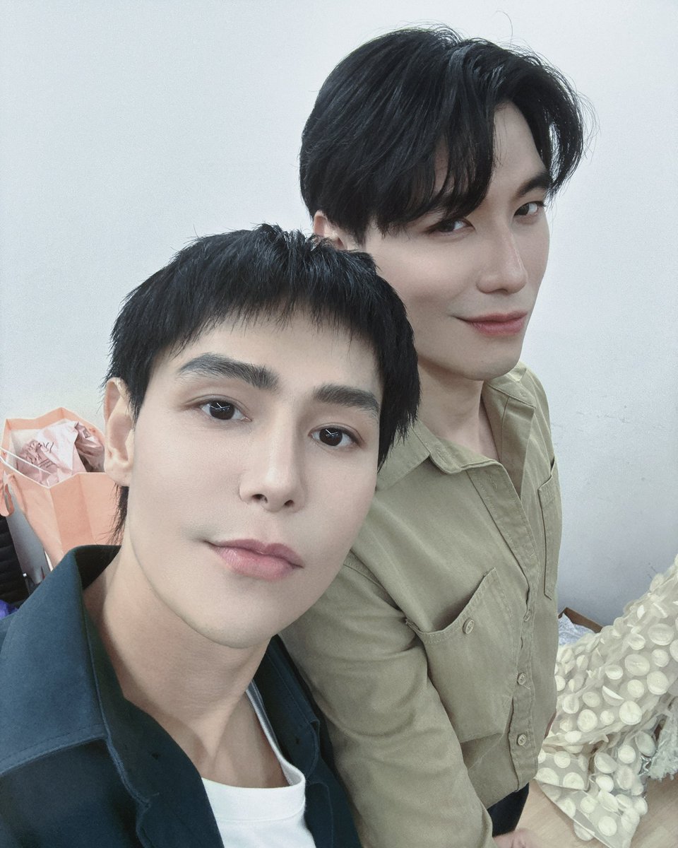 Papang Phromphiriya tweet media