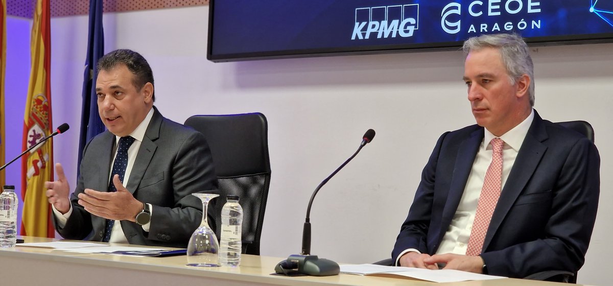 🎯 Apuesta por la innovación y confianza de los empresarios en la estabilidad y el crecimiento de la economía aragonesa.

Presentamos en nuestra sede el  informe 𝗣𝗲𝗿𝘀𝗽𝗲𝗰𝘁𝗶𝘃𝗮𝘀 𝗔𝗿𝗮𝗴ó𝗻 𝟮𝟬𝟮𝟱, elaborado por <a href="/KPMG_ES/">KPMG España</a> , en colaboración con <a href="/CEOE_ES/">CEOE</a>  <a href="/CEOEAragon/">CEOEAragon</a>
