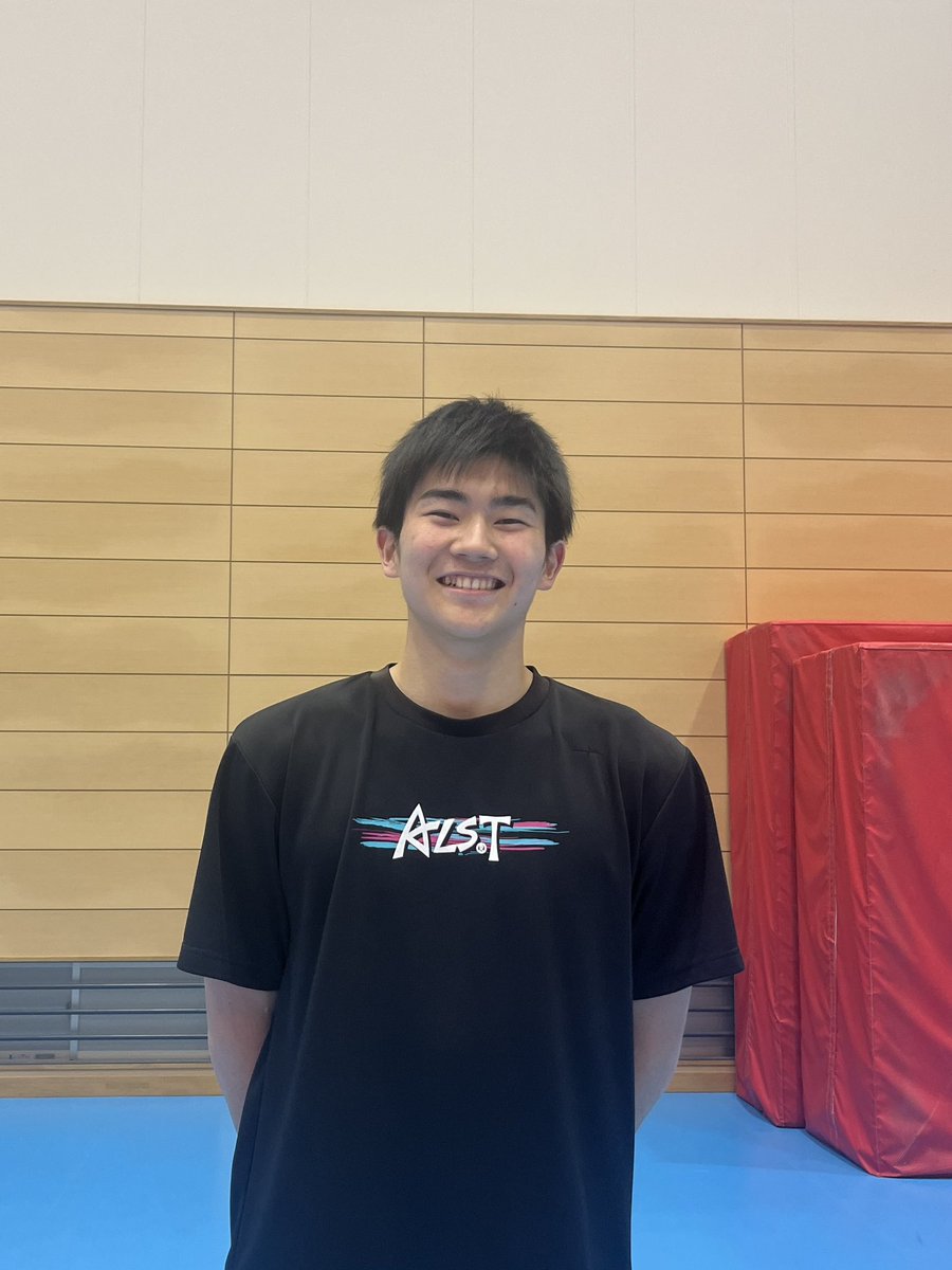 新入生紹介 #1 名前 : 池松 青汰(ｲｹﾏﾂ ｾｲﾀ) 身長 : 191cm 出身校