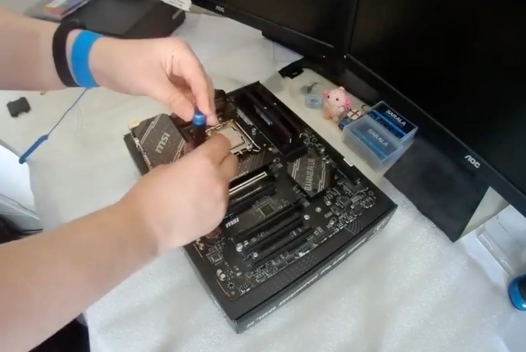 Having tech troubles this half-term, and need to study? 💻
Our expert technicians are here to help students get back up and running—fast and hassle-free.  
📞 01787 334040
📩 PM us for more info
 #SaralaComputers #ITSupport #ComputerUpgrades #HalfTermHelp #halstead