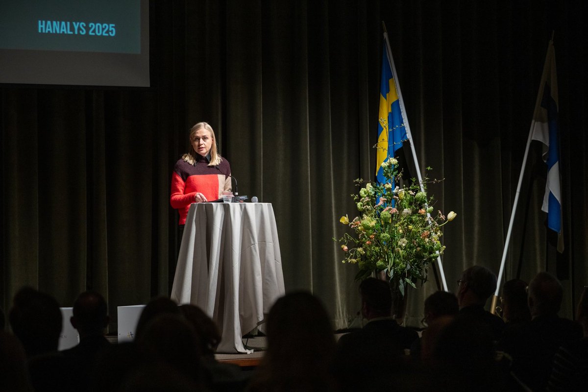 Elina Valtonen (@elinavaltonen) on Twitter photo Tack Sverige och Hanaholmen för att ni ordnat Hanalys i Stockholm i år! Mycket intressanta diskussioner om vikten av stöd till Ukraina och vår strategisk konkurrenskraft #hanalys2025 #hanaholmen Tack Sverige och Hanaholmen för att ni ordnat Hanalys i Stockholm i år! Mycket intressanta diskussioner om vikten av stöd till Ukraina och vår strategisk konkurrenskraft #hanalys2025 #hanaholmen