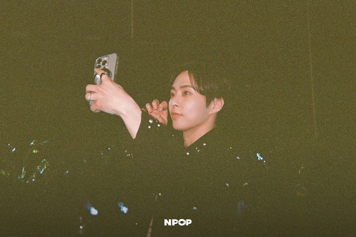 NPOP_OFFICIAL's tweet photo. 𝗡𝗣𝗢𝗣 𝗟𝗜𝗠𝗜𝗧𝗘𝗗 𝗘𝗗𝗜𝗧𝗜𝗢𝗡 - 𝗦𝗜𝗗𝗘 𝗔 
슈냥포착 zip.🐾

시우민의 팔색조 같은 매력이 담긴
애프터 파티에 초대합니다!
4/9(수) 8PM(KST) NPOP YouTube에서!🖤

#XIUMIN #시우민 @XIUMIN_INB100
#InterviewX #MakeYouLaLa #LostParadise
#NPOP #엔팝 #KPOP https://t.co/yX5L8wwdWy