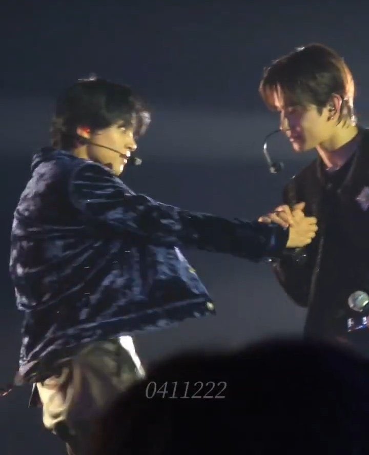 부랄당 포스터중에 이런거 잇엇는데