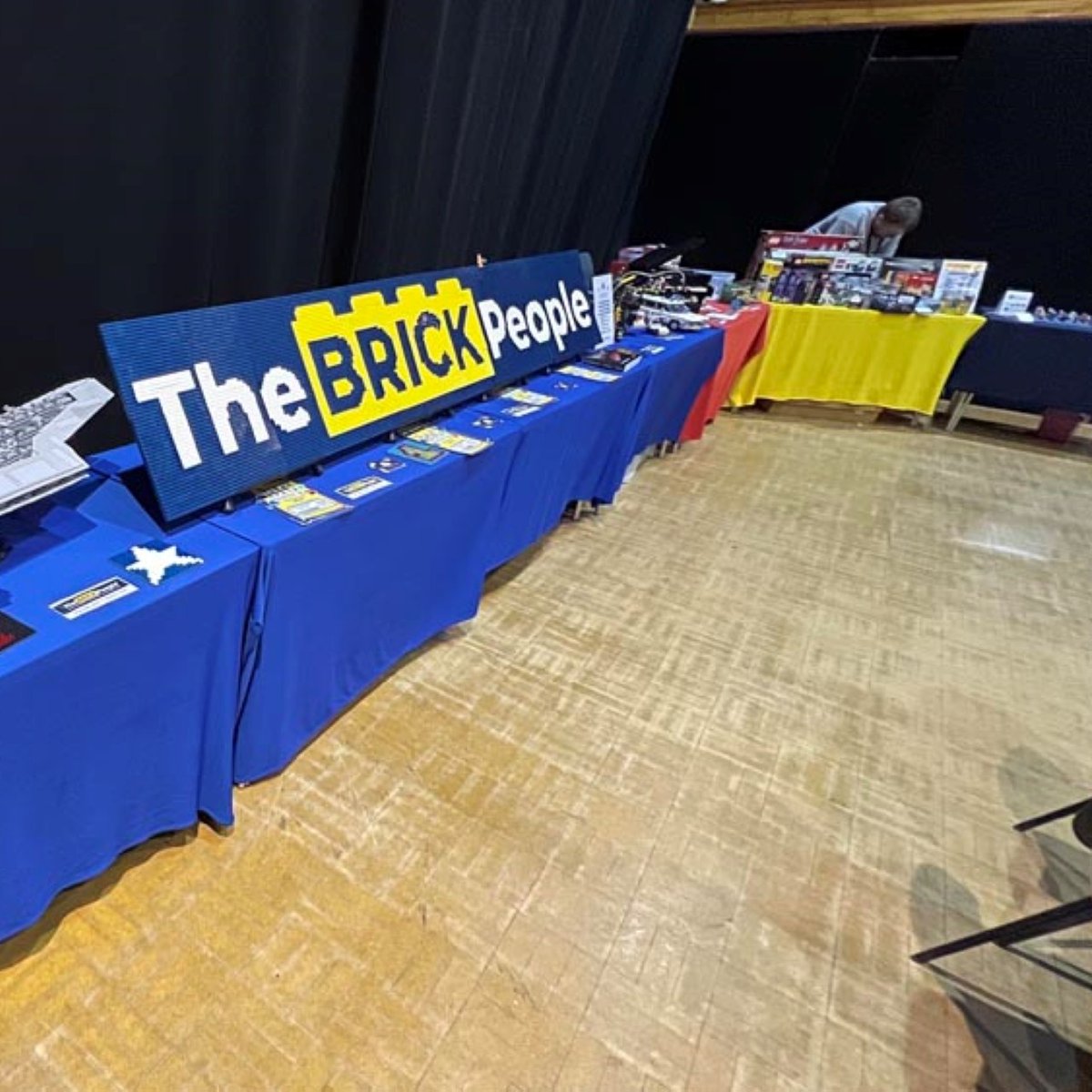 Forget what you've learned about LEGO® and get ready to experience it like never before! 🧱

The Brick People arrive at Wardown House tomorrow! Join us tomorrow and again on Apr 16, with slots from 10am to 3:15pm. 🎟️ Find out more at culturetrust.com/whats-on/brick…