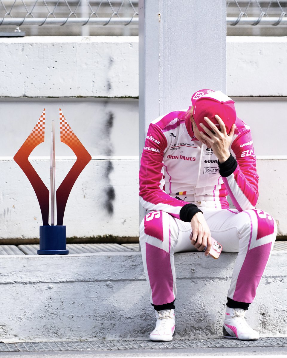 A picture that means 1000 words. 🏆 

History has been written during the #4HBarcelona. Could it be the start of a dream season for the <a href="/IronDames_/">Iron Dames</a>?

#ELMS