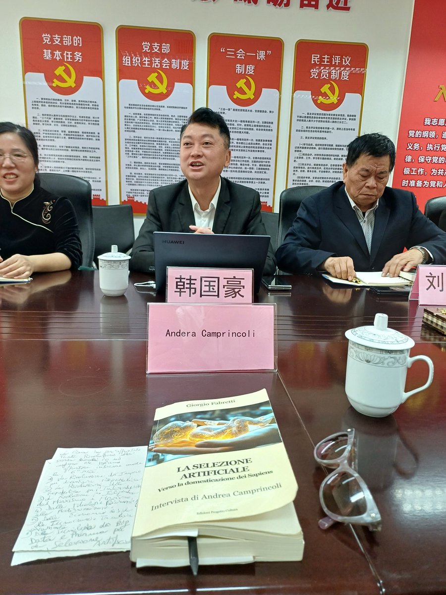 andreacampri's tweet photo. Presentazione del mio #libro intervista #LaSelezioneArtificiale in #Cina #convegno #bioetica #biotecnologia #biofilosofia #darwin #fabretti https://t.co/yWJAEHzonf