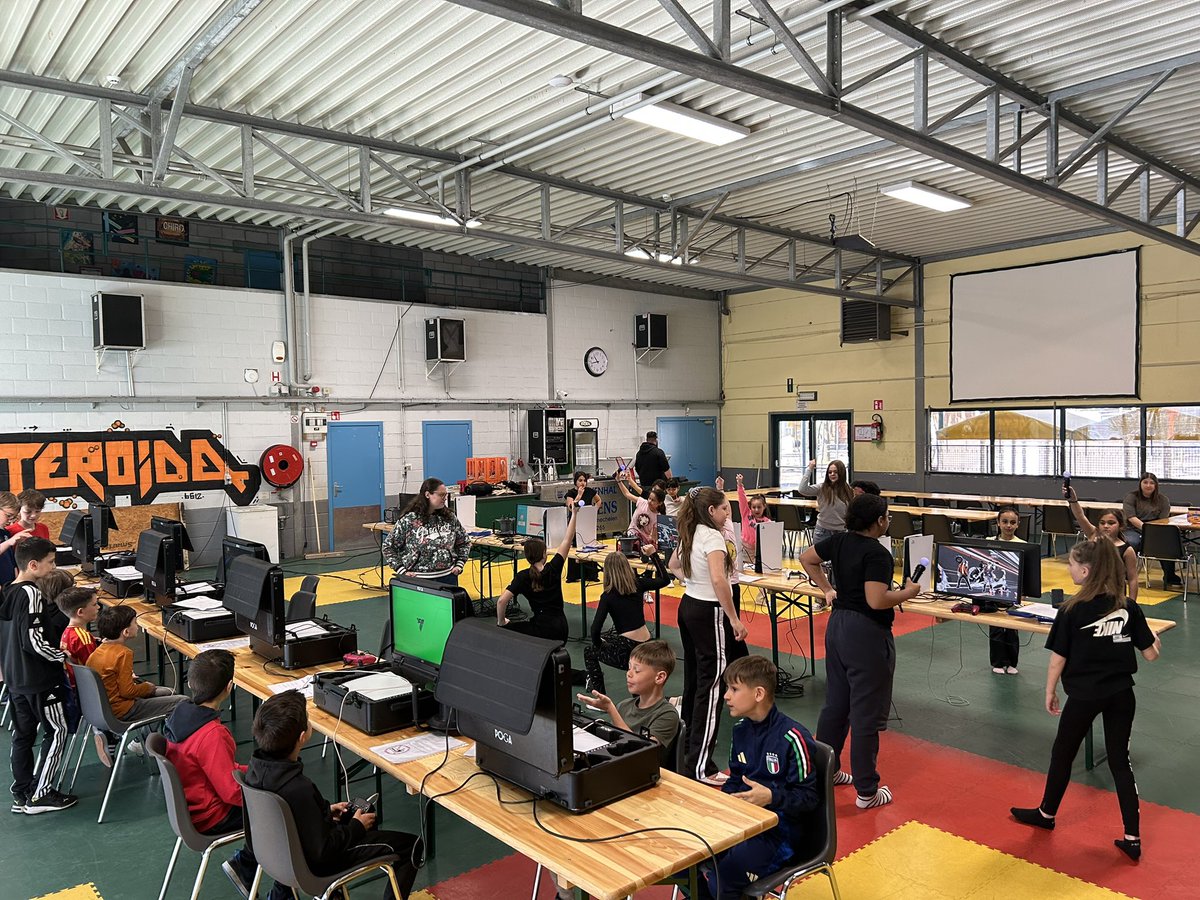 Vandaag organiseren wij een Just Dance &amp; FC 25 toernooi voor de jeugd in Maasmechelen met 16 sets ! #belgie #vakantie #justdance #fc25 #PlayStation5 #maasmechelen <a href="/MAASMECHELEN/">MAASMECHELEN</a>