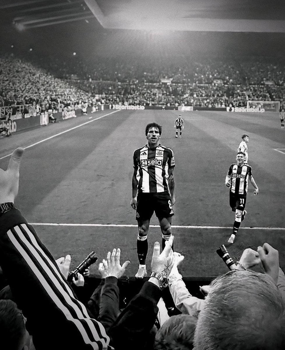 Football Pictures That Go Hard (@hardfootypix) on Twitter photo 