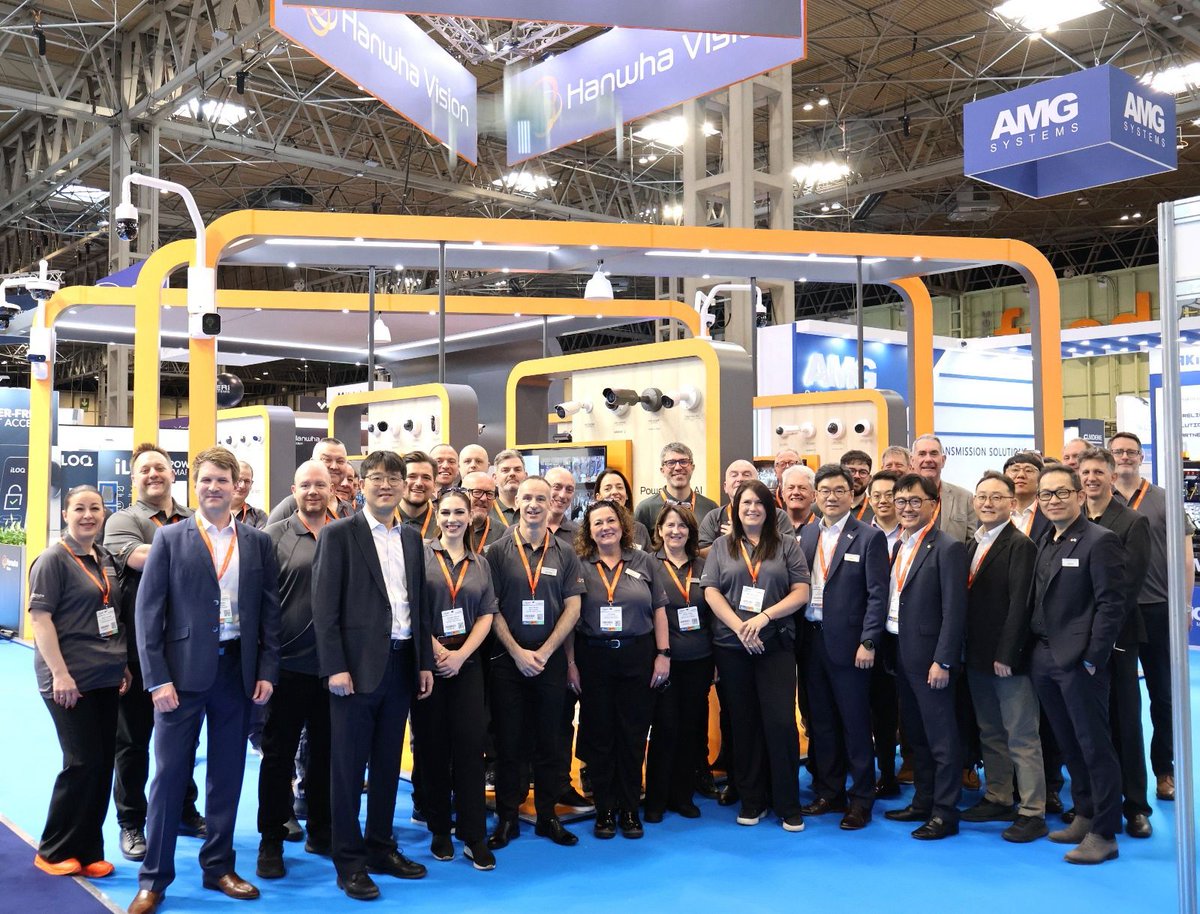 HanwhaVisionEU's tweet image. Our team is ready and excited to welcome you to #TSE2025! 🚀

📍 Visit us at Stand 5/G40 and experience the future of surveillance technology firsthand. Plus, don’t miss out on exclusive Hanwha Vision merch!

#TSE2025 #Surveillance #AI #SecurityInnovation