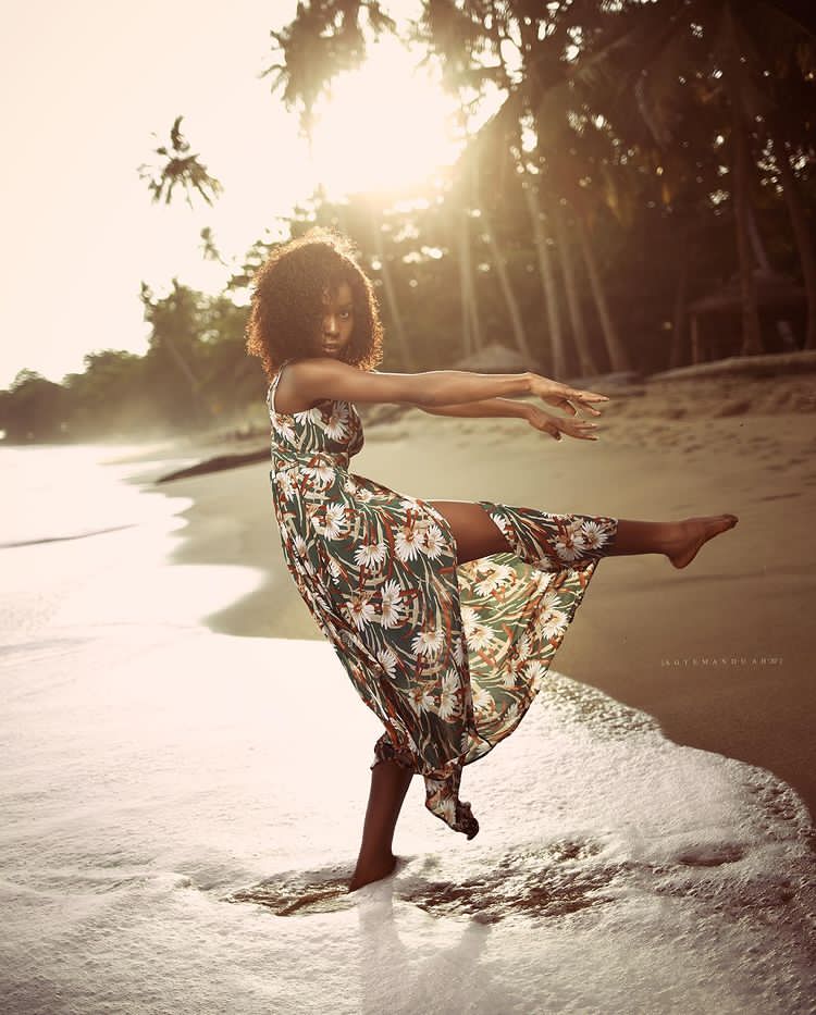 There’s something powerful about a dancer who carries her grace beyond the studio. 

Photo of Norley Cherrilynn beautifully captured by Agyeman Duah

#BalletWestAfrica 
#HomeGrownDancers 
#InspiringFutureDancers 
#DanceInWestAfrica