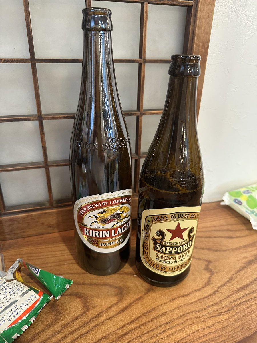 torijun's tweet photo. 大瓶と中瓶て、意外と結構ちがうね^_^ https://t.co/GlZcbDgpxm