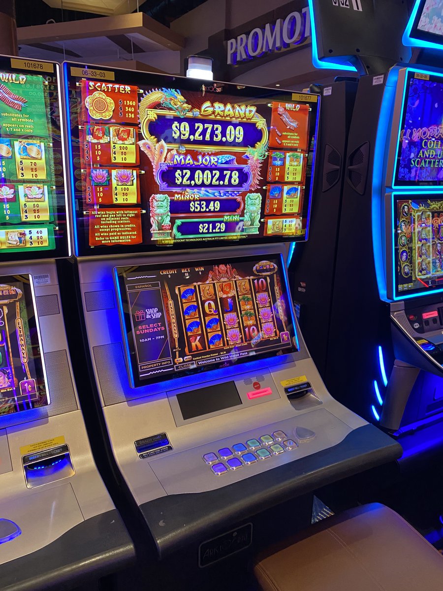_GiftandGo_'s tweet photo. On machine gifting at @PlayAtGila, powered by Gift&amp;Go 🎰

Players can now browse and redeem from millions of real-time reward options - right from the machine. 

This is what modern gifting and loyalty looks like 👏

#loyaltyrewards #playerexperience #gifting #giftdays https://t.co/ATojhM4odJ