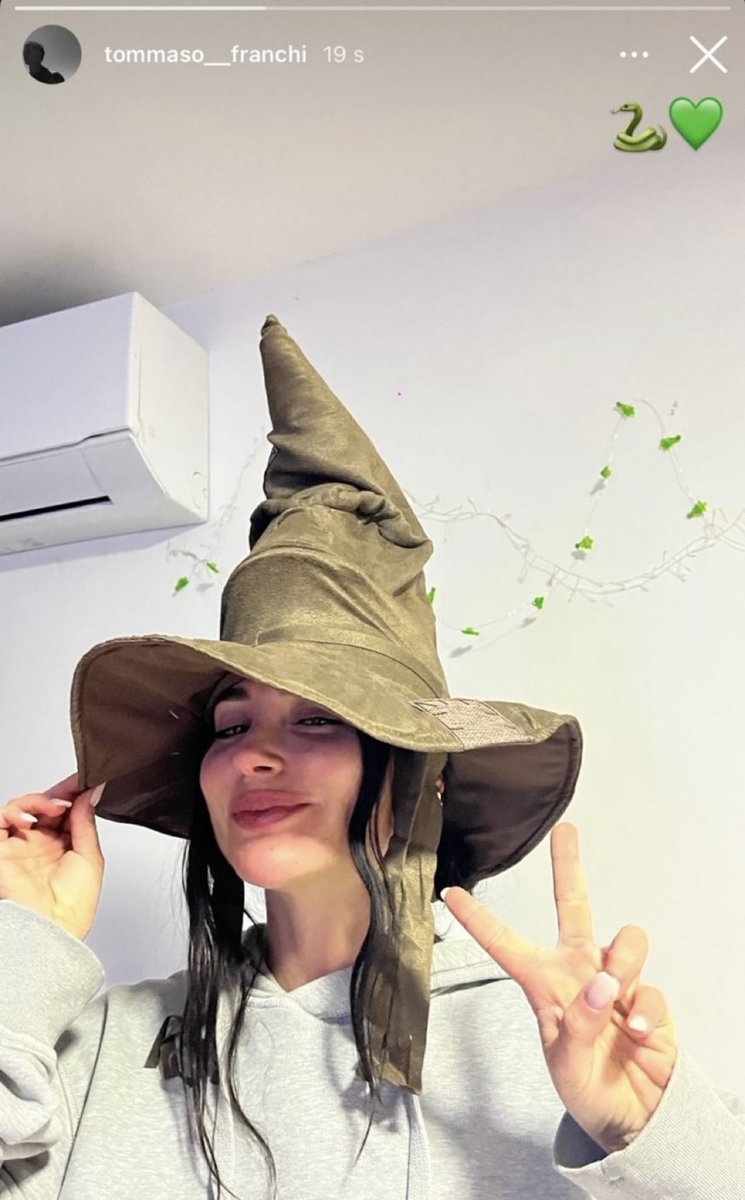 gossippando_'s tweet photo. come si flexano🥲🥲🥲 #tommavi https://t.co/wmMLdWYtAC