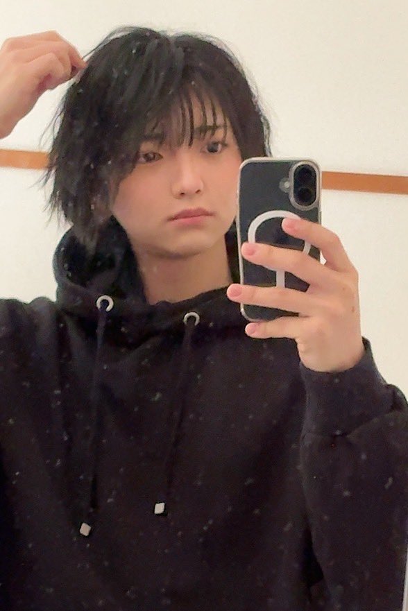 Emalatte's tweet photo. ギリ生きてる https://t.co/HvF2XMsx3r