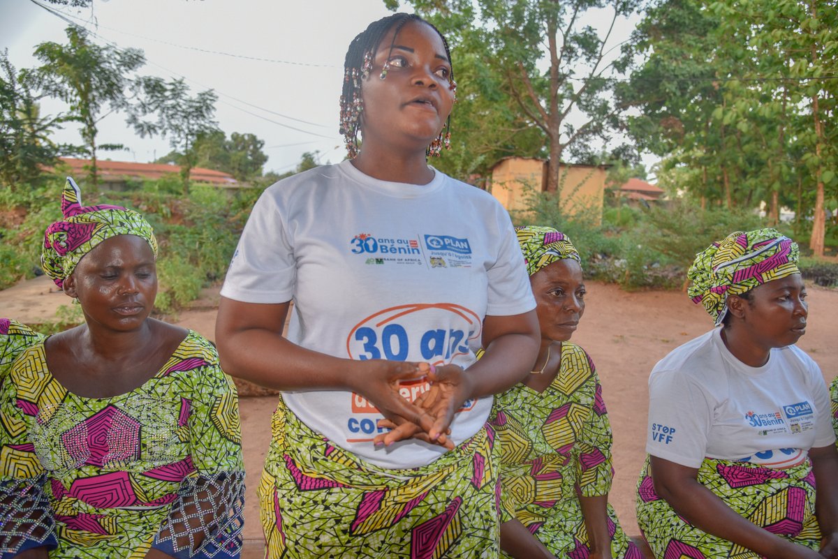 Visite de la représentante résidente dans les communautés couvertes par nos bureaux de Adjohoun et de Bohicon pour remercier, échanger et encourager les partenaires, les autourités, les groupements de jeunes, de femmes, les leaders religieux et traditionnels, les clubs d'enfants.