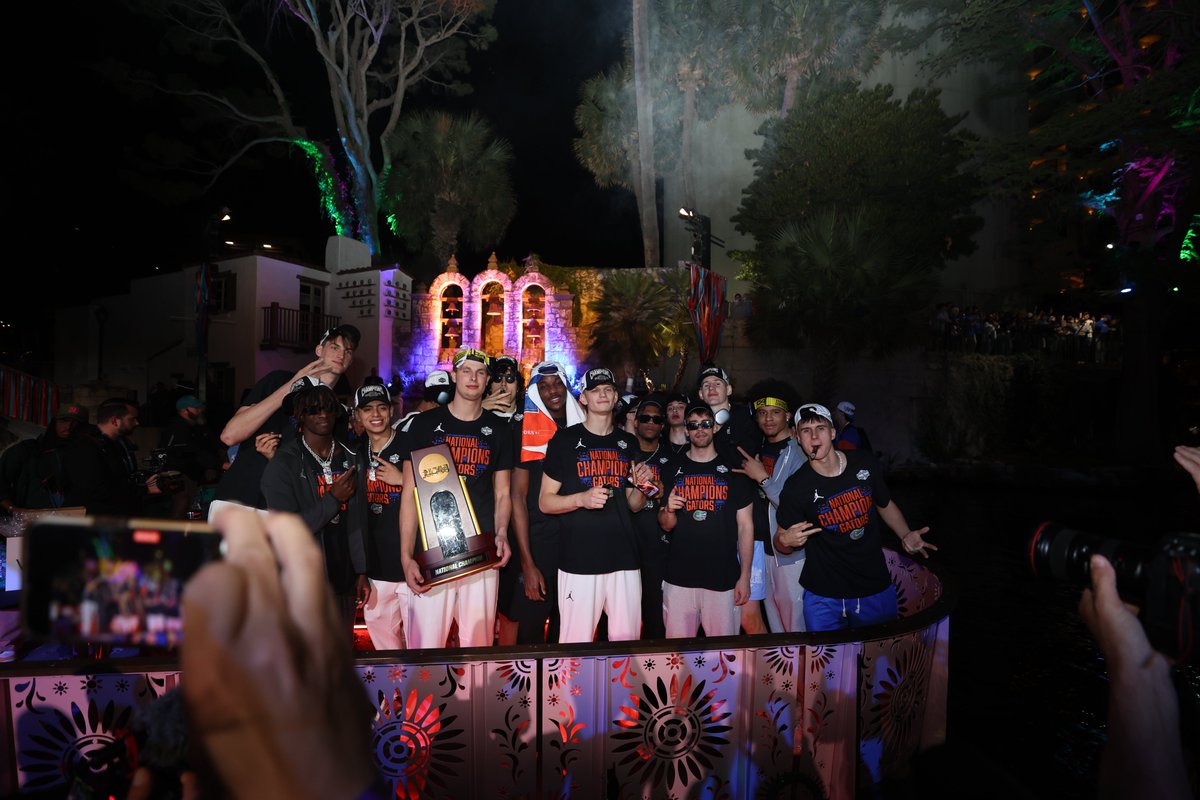The #Gators postgame party on River Walk looks epic ... some cool shots from <a href="/Maddie_Washburn/">Maddie Washburn</a> ...