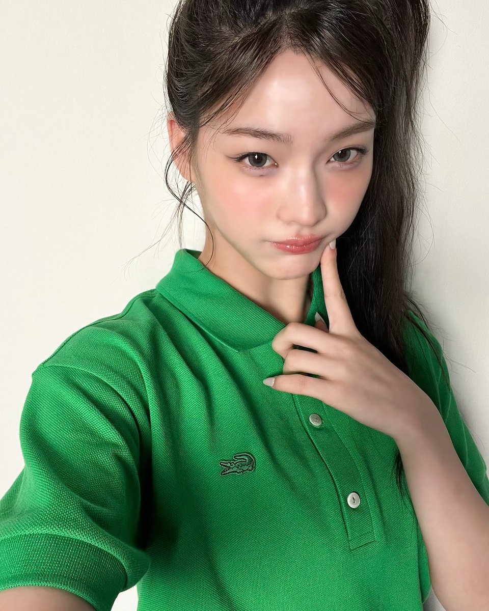 It's 러키 tweet media