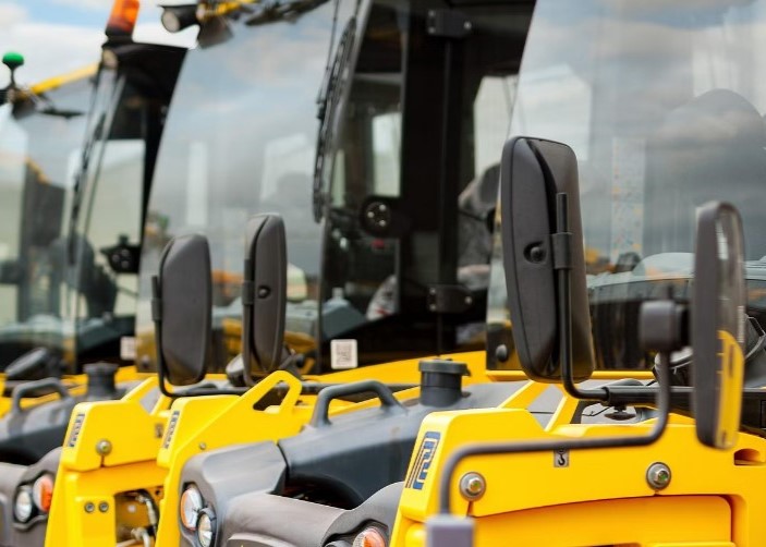 roadstoneLtd's tweet photo. We have a sneak peek at some exciting new machinery added to our operations to our quarry in Belgard, Dublin recently. But can you guess what these machines are used for? Answer revealed tomorrow!

#HeavyMachinery #Operations #NewMachinery #Roadstone https://t.co/ao3TsR7DAp