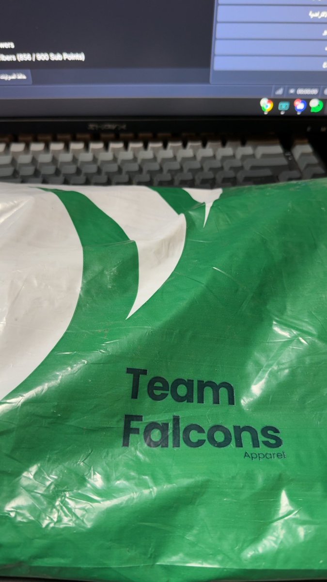 K22N8's tweet photo. وصلتني هدية من فريق فالكون 💚💚
شكرا لكم 💚 @TeamFalconsGG 

شكرا طلق  @Tal2q https://t.co/LpDxHgl4LD