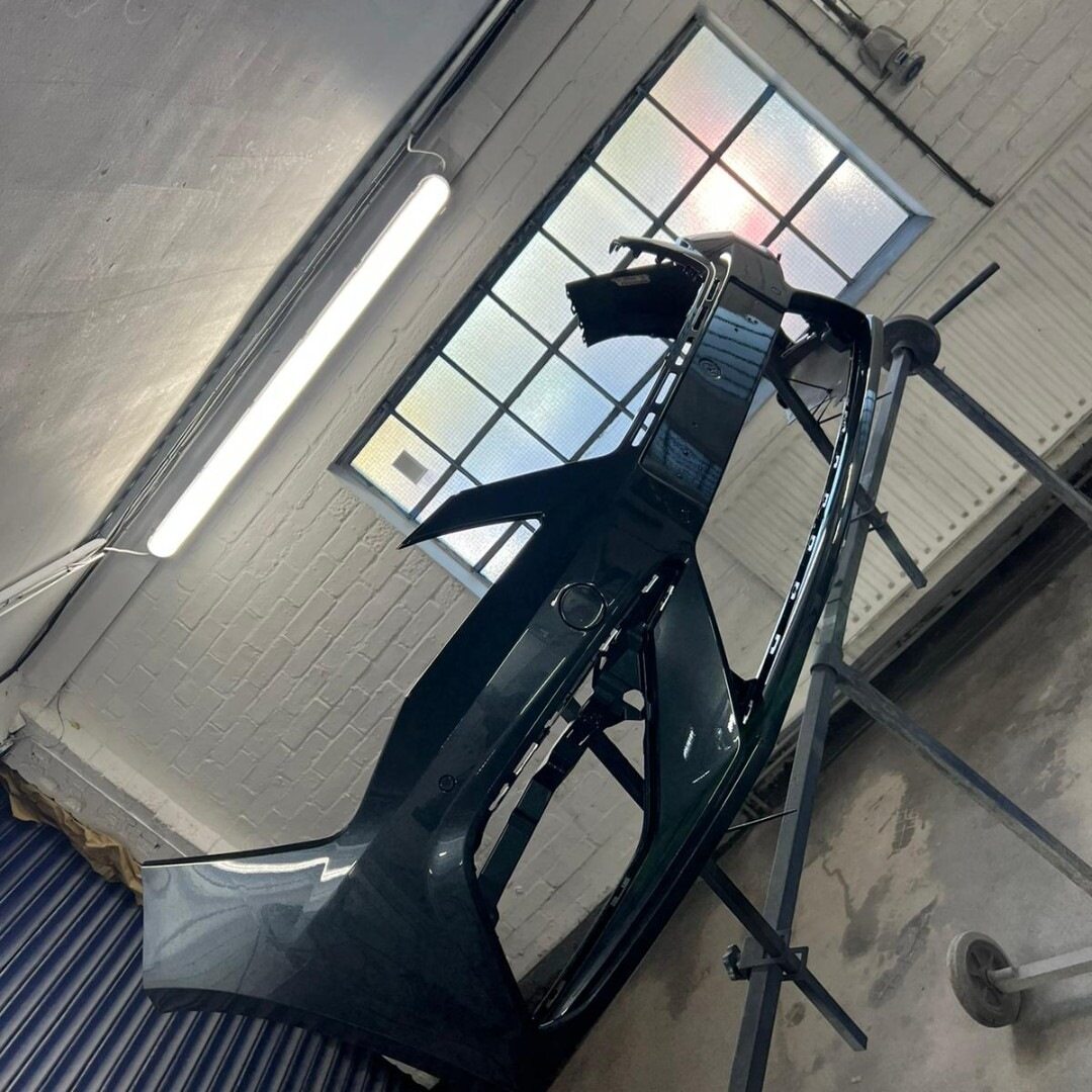 Has your car's bumper been scratched, dented, or cracked?

Whether it's minor scuffs or significant damage, our expert technicians use advanced tools and techniques for flawless results.

Let us fix your bumper with precision and care today!

at-laundercoachworks.co.uk