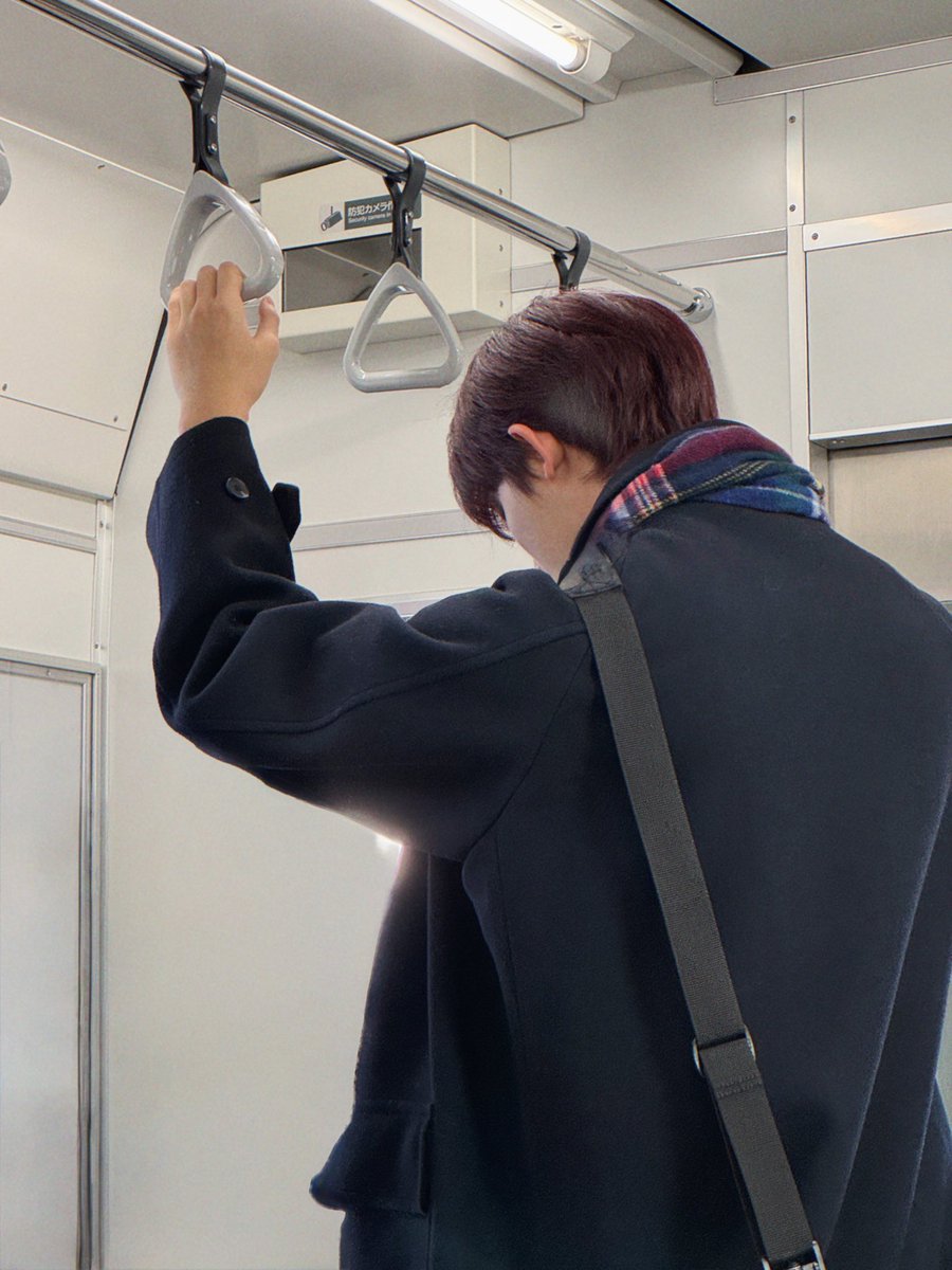 thewind_twt's tweet photo. [#최한빈] 이번 역은 더윈드 역입니다!!
내리실 문은 없습니다!!😱😱 https://t.co/wrZMBvRDux