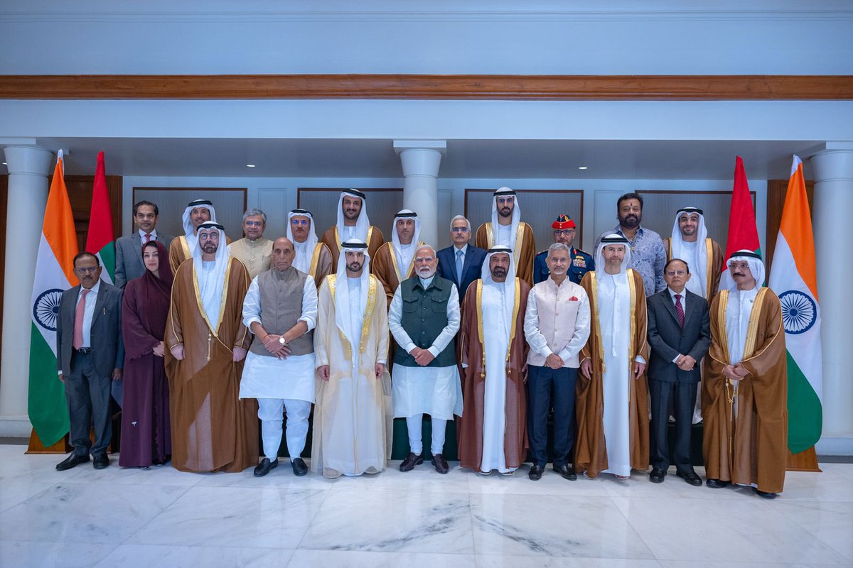HamdanMohammed's tweet photo. आज नई दिल्ली में प्रधानमंत्री @narendramodi से मुलाकात कर बेहद खुशी हुई। हमारी बातचीत ने यह एक बार फिर स्पष्ट कर दिया कि यूएई-भारत संबंध आपसी विश्वास पर आधारित हैं, इतिहास से प्रेरित हैं, और एक साझा दृष्टिकोण से संचालित हैं, जिसका उद्देश्य अवसरों, नवाचार, और स्थायी समृद्धि से परिपूर्ण भविष्य का निर्माण करना है।
