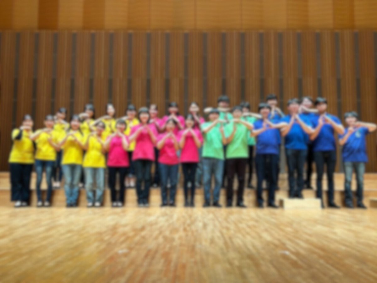 こんばんは！札医うた部です🎵
本日は定期演奏会について紹介します！

毎年3月末に、1年の活動の締めくくりとして行っています。卒業生の先輩方と歌う最後の機会になります！この日のために部員一同で頑張っています💪
 #春から札医