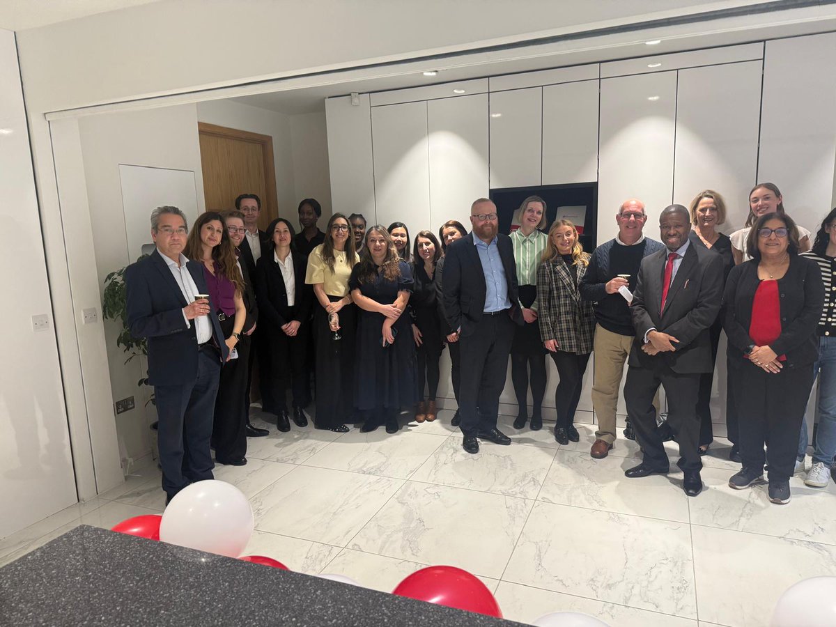 FreemansSols's tweet photo. 🎉 On Thurs 3 April, we celebrated 30 years of Freemans Solicitors!

A huge thank you to our amazing clients &amp; team who've been part of the journey. Here's to the next chapter! 🎂
#FreemansSolicitors #30YearsStrong #Anniversary https://t.co/tIsaGJrmTQ