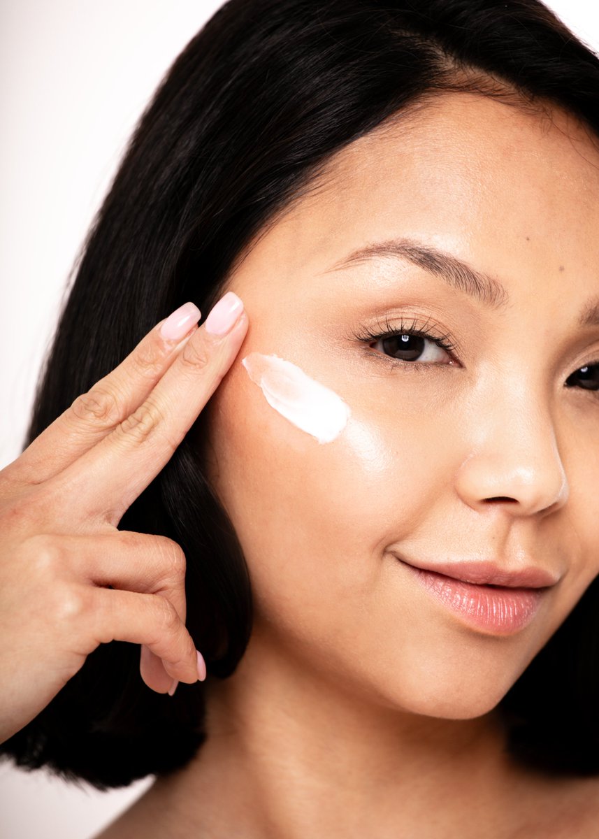 Skincare actives are one of the latest trends sweeping through the beauty industry! Curious about the benefits? 🤔

Dive into our blog: upcirclebeauty.com/blogs/upcircle…