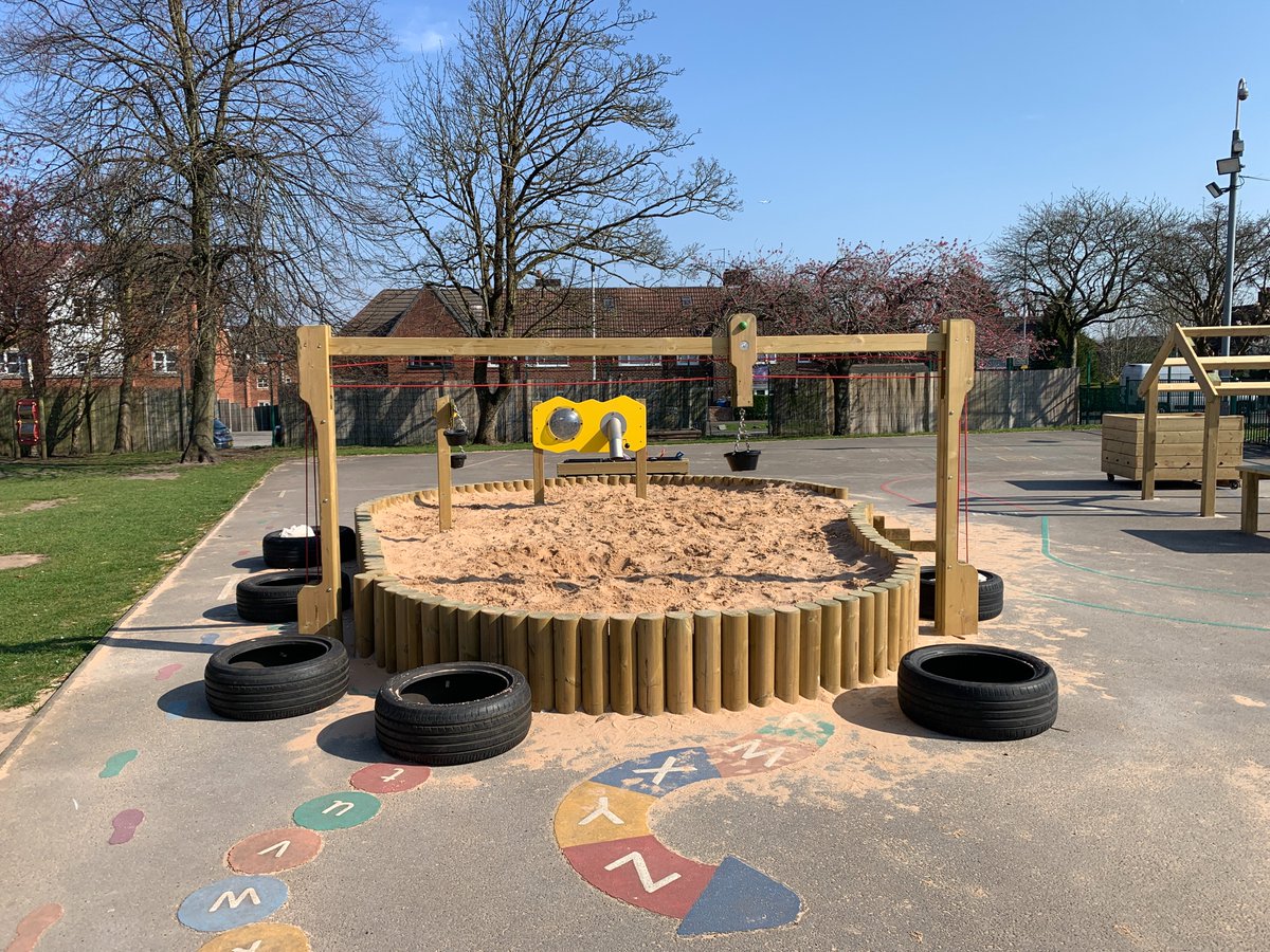 Shona Holly tweet media